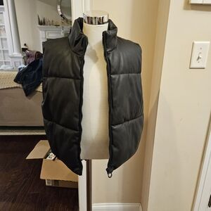 Girl's Black Puffer Vest